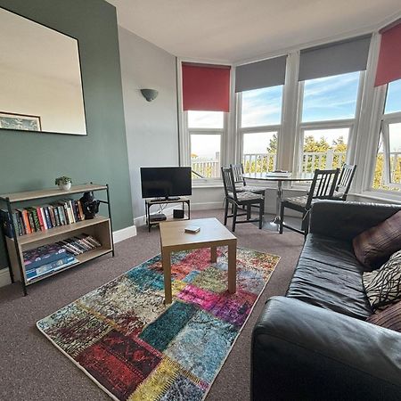 Seabreeze Apartment Eastbourne Exteriör bild