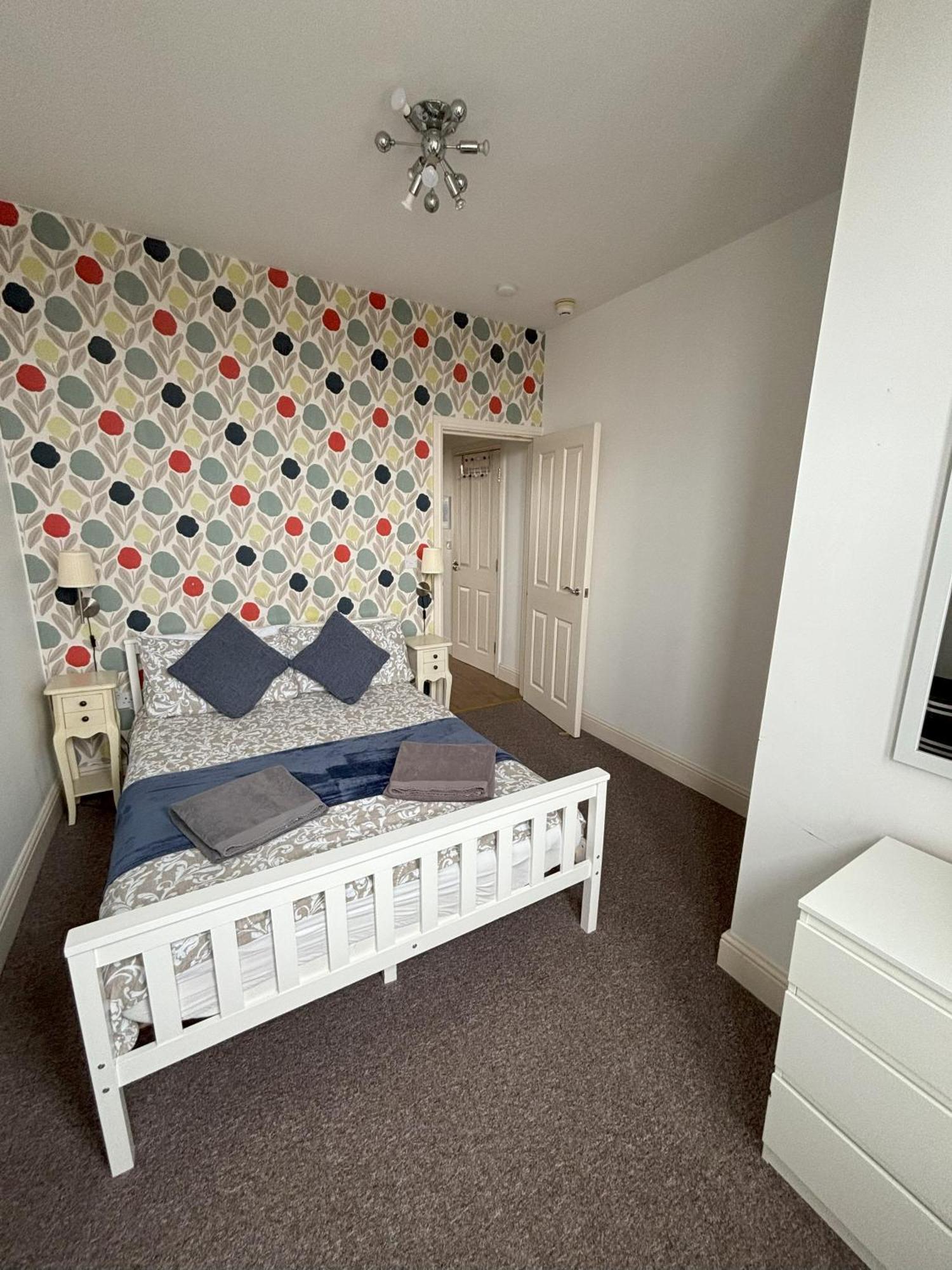 Seabreeze Apartment Eastbourne Exteriör bild