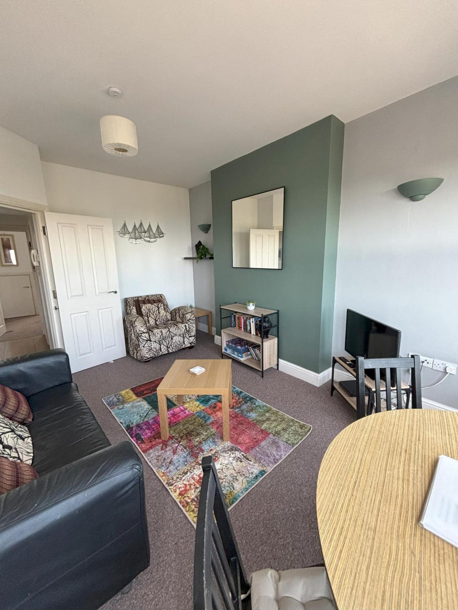 Seabreeze Apartment Eastbourne Exteriör bild
