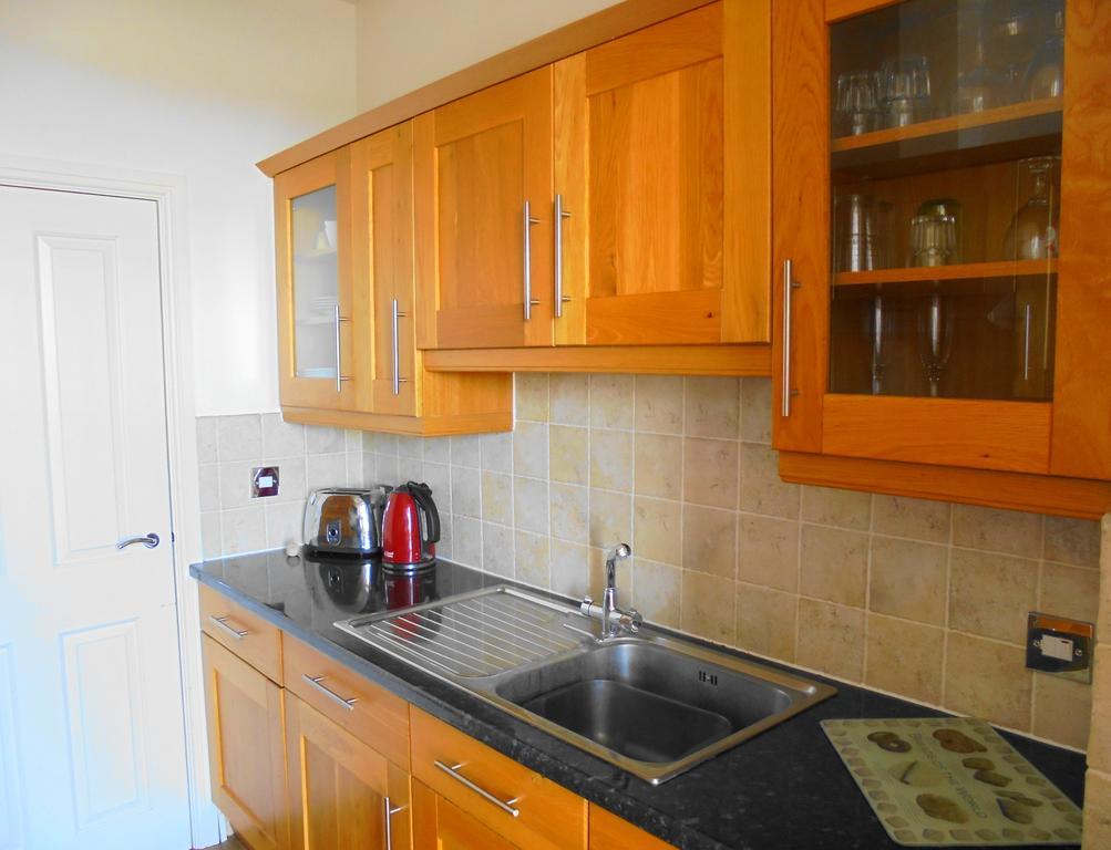 Seabreeze Apartment Eastbourne Exteriör bild